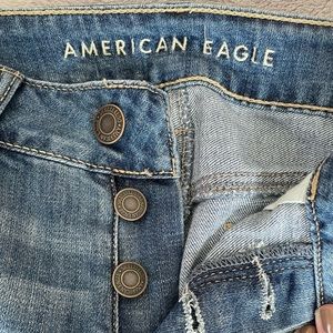 American Eagle Tomgirl Jeans. Size 0.
